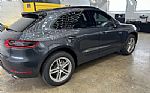 2017 Macan Thumbnail 11