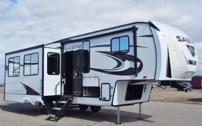 Photo of a 2024 Sabre 26BBR 5TH Wheel Trailer for sale