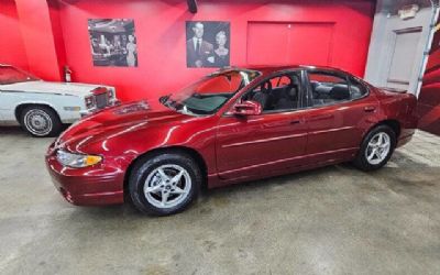 Photo of a 2002 Pontiac Grand Prix Sedan for sale