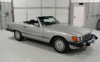 Photo of a 1987 Mercedes-Benz 560 SL for sale