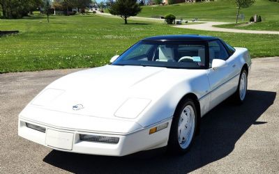 Photo of a 1988 Chevrolet Corvette 35TH Anniversary Edit 1988 Chevrolet Corvette 35TH Anniversary Edition for sale