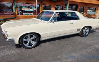 Photo of a 1964 Pontiac Lemans for sale