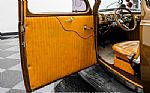 1940 Deluxe Tudor Sedan Thumbnail 40