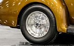 1940 Deluxe Tudor Sedan Thumbnail 70