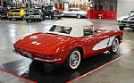 1961 Corvette Convertible Thumbnail 22
