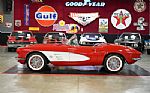 1961 Corvette Convertible Thumbnail 27
