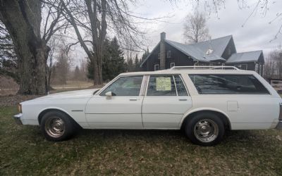 Photo of a 1988 Pontiac Parisienne Station Wagon for sale