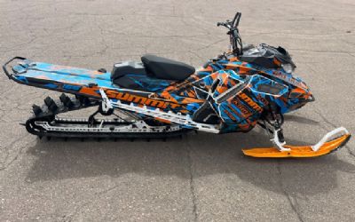 2017 Ski-Doo Summit X 850 E-TEC 165