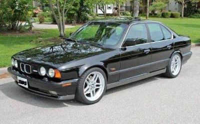 1992 BMW M5 Sedan 4D 