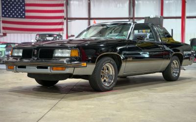 Photo of a 1987 Oldsmobile 442 Cutlass Supreme for sale