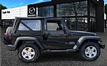 2016 Wrangler Thumbnail 4