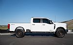 2023 F-250 Thumbnail 3
