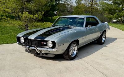 Photo of a 1969 Chevrolet Camaro Camaro Z28 X33D80 350 4SPD M22 12 Bolt PDB for sale