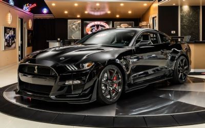 Photo of a 2020 Ford Mustang Shelby GT500 Carbon FI 2020 Ford Mustang Shelby GT500 for sale