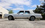 1988 Town Car Signature Thumbnail 6