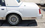1988 Town Car Signature Thumbnail 40