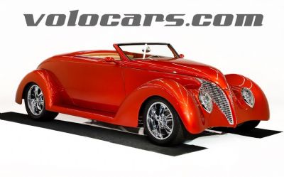 1939 Ford Custom 