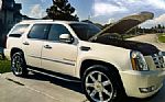 2007 Escalade Thumbnail 3