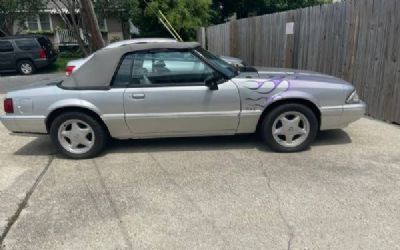 Photo of a 1990 Ford Mustang Convertible for sale