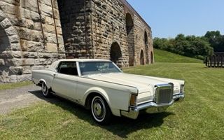 Photo of a 1971 Lincoln Continental Mark III for sale
