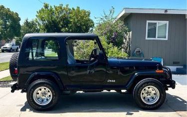 Photo of a 1995 Jeep Wrangler SE for sale