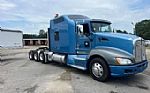 2013 T660 Thumbnail 2