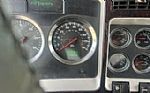 2013 T660 Thumbnail 23