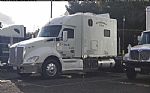 2016 T680 Thumbnail 1