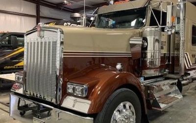 Photo of a 2022 Kenworth W900L Commercial Trucks for sale