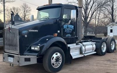Photo of a 2009 Kenworth T800 Day Cab Trucks for sale