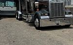 2023 W900L Thumbnail 8
