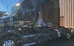 2015 T680 Thumbnail 3
