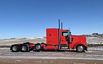 2021 W900L Thumbnail 4