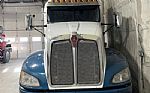 2010 T660 Thumbnail 2