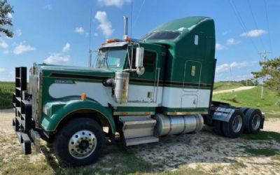 Photo of a 1996 Kenworth W900B Sleeper Trucks for sale