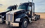 2023 T880 Thumbnail 1
