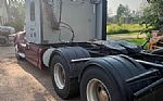 2012 T660 Thumbnail 3