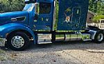 2017 579 Sleeper Thumbnail 10