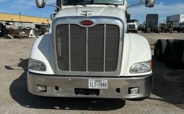 Photo of a 2014 Peterbilt 384 Day Cab Trucks for sale