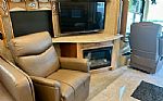 2018 Phaeton 40QKH Thumbnail 17