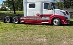 2006 Conventional Sleeper Semi Thumbnail 1