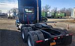 2011 VNL64T300 Thumbnail 4