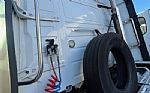 2017 VNL62T630 Thumbnail 5