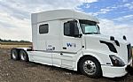 2016 VNL64T630 Thumbnail 2