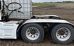 2016 VNL64T630 Thumbnail 5