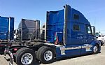 2016 VNL42T780 Thumbnail 8