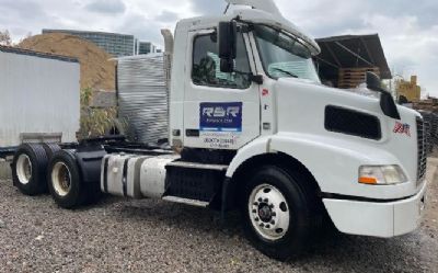 2017 Volvo VNM Day Cab Trucks