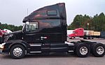 2013 Sleeper Truck Thumbnail 4