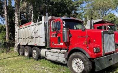 Photo of a 2015 Western Star 4900 Dump Truck for sale