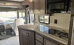 2022 Adventurer 35F Thumbnail 5